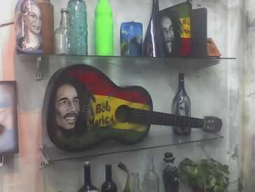 相片: 出售 其它对象 GUITARRA AEROGRAFIADA