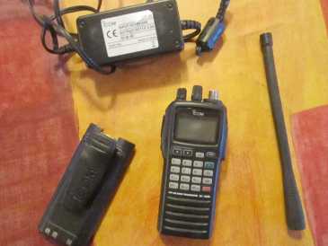 相片: 出售 飞机, ULM 和直升机 RADIO ICOM - ICA6