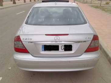 相片: 出售 汽车 MERCEDES - Classe E