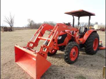 相片: 出售 农业车 KUBOTA