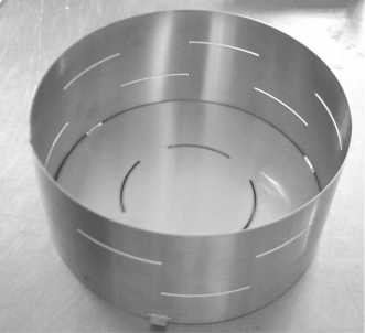 相片: 出售 其他人 MOULE EN ACIER INOXYDABLE POUR LE FROMAGE CYLINDRI