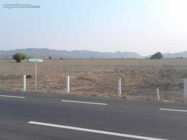 相片: 出售 土地 200 m2