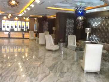 相片: 出售 大厦 2,500 m2