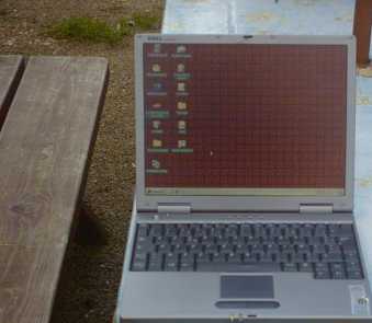 相片: 出售 便携式计算机 DELL - LS 500MHZ