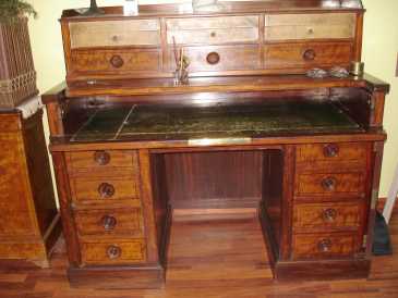 相片: 出售 其它对象 BUREAU A CAISSONS