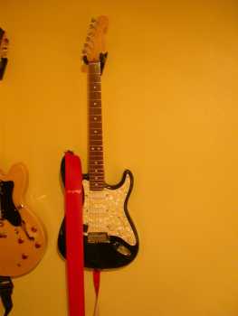 相片: 出售 吉他和其它弦乐器 FENDER - STRATOCASTER AMERICAN DELUXE