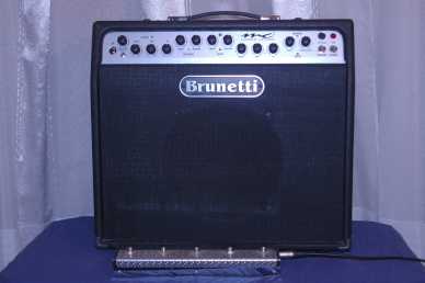 相片: 出售 放大器 BRUNETTI - AMPLIFICATORE COMBO BRUNETTI MC2 , 60 WATT