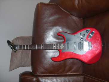 相片: 出售 吉他和其它弦乐器 KRAMER - KRAMER US PACER DELUXE