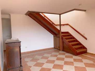 相片: 出售 4 间卧室公寓 320 m2