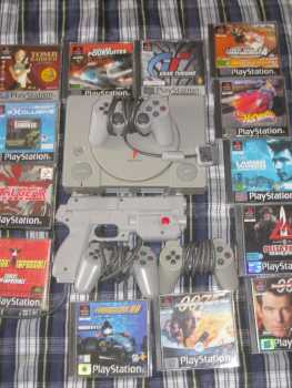 相片: 出售 赌博控制台 PLAYSTATION - PLAYSTATION 1