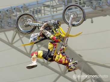 相片: 出售 DVD FMX SILVER FREESTYLE - SILVER