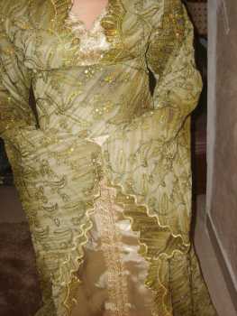 相片: 出售 衣物 妇女 - STYLISTE - ROBES ORIENTALE