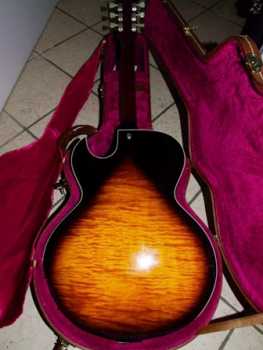 相片: 出售 吉他和其它弦乐器 GIBSON - ES 175 D