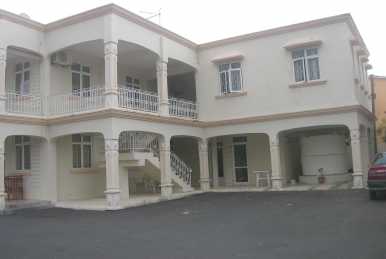 相片: 租 7+ 卧室公寓 1,500 m2