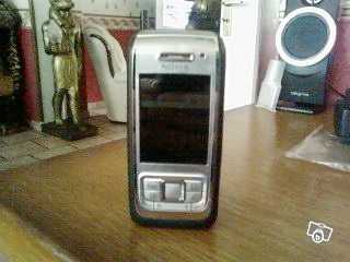 相片: 出售 手机 NOKIA - E65