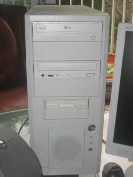 相片: 出售 办公计算机 ASUS - PENTIUM 4
