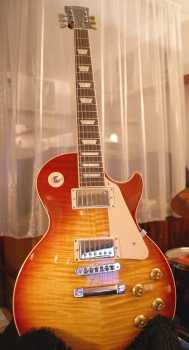 相片: 出售 吉他和其它弦乐器 GIBSON - LES PAUL STANDARD 50 PREMIUM PLUS,HERITAGE CHERRY