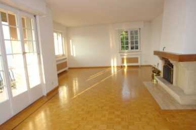 相片: 租 4 间卧室公寓 140 m2
