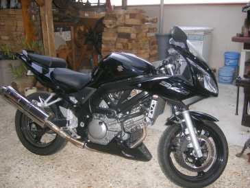 相片: 出售 摩托车 650 cc - SUZUKI - SV S