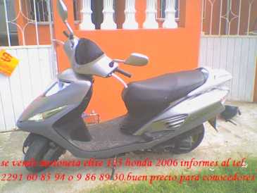 相片: 出售 摩托车 125 cc - HONDA - CM