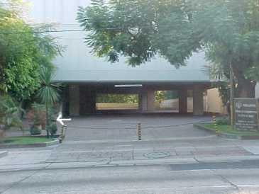 相片: 出售 办公室 920 m2