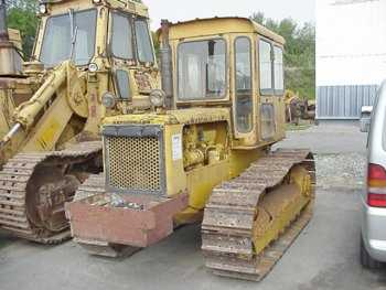 相片: 出售 机器 CATERPILLAR - D4C