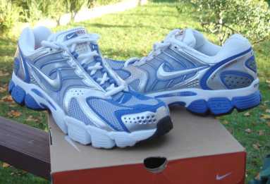 相片: 出售 鞋子 人 - NIKE - AIR ZOOM VOMERO