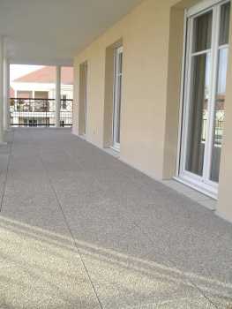 相片: 出售 3 间卧室公寓 80 m2