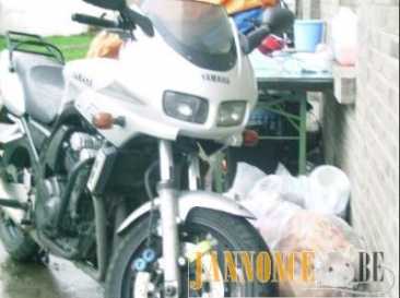 相片: 出售 摩托车 600 cc - YAMAHA - FZS FAZER