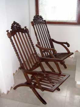 相片: 出售 家具 2 ANTIKE KLAPPSTUHLE - 1870 JHD.