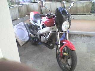相片: 出售 摩托车 125 cc - CAGIVA - PLANET
