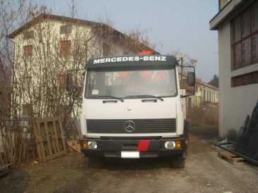 相片: 出售 卡车和公共事业 MERCEDES - 1520