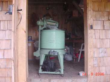 相片: 出售 其它艺术对象 LAVEUSE AVEC MOTEUR AU GAZ