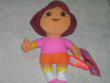 相片: 出售 其他人 DORA - LOT PELUCHES DORA.NEUF