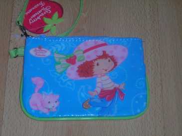 相片: 出售 其他人 CHARLOTTE AUX FRAISES.NEUF - CHARLOTTE AUX FRAISES