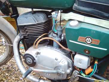 相片: 出售 摩托车 125 cc - JAWA