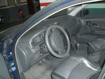 相片: 出售 汽车 RENAULT - Laguna