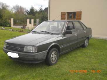 相片: 出售 汽车 RENAULT - R21