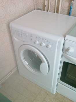 相片: 出售 电家用电器 INDESIT - WIL 13