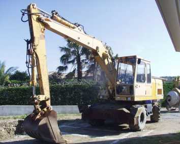 相片: 出售 机器 LIEBHERR - 902     12T