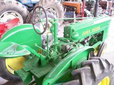 相片: 出售 农业车 JOHN DEERE - H TRICICLO