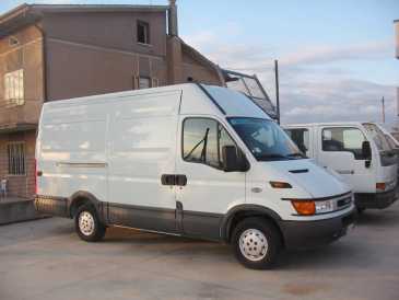 相片: 出售 卡车和公共事业 IVECO-MERCEDES-FIAT-FORD-RENAULT-VW - IVECO-FIAT-FORD-MERCEDES-VW-FIAT