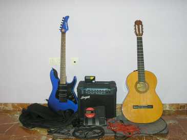 相片: 出售 吉他和其它弦乐器 IBANEZ