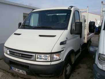 相片: 出售 卡车和公共事业 IVECO - 35C10 HPI