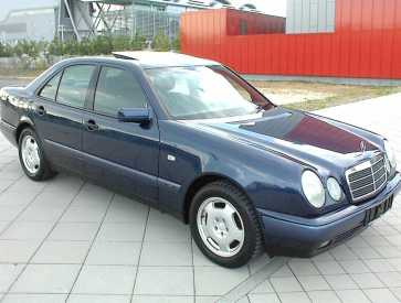 相片: 出售 汽车 MERCEDES - Classe E
