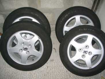 相片: 出售 零件和辅助部件 PEUGEOT - 175/65 R14